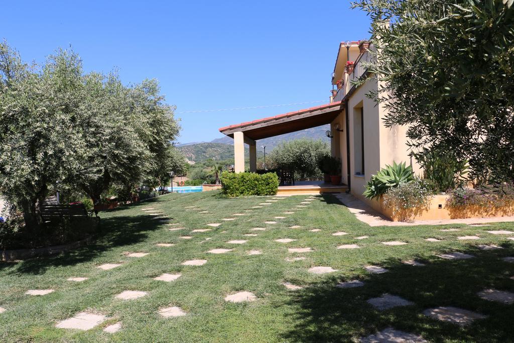 Le Foglie D'argento Bed & Breakfast 3*