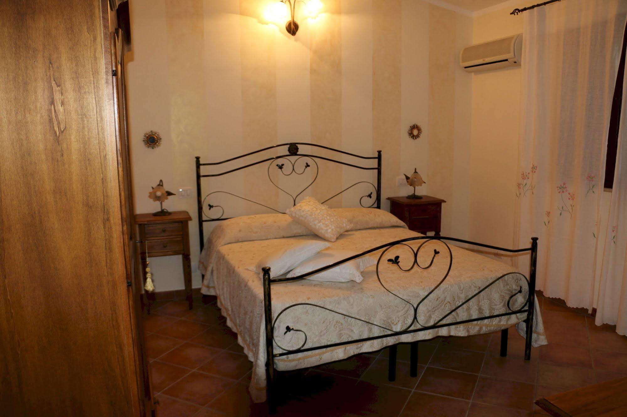 Le Foglie D'argento Bed & Breakfast 3*